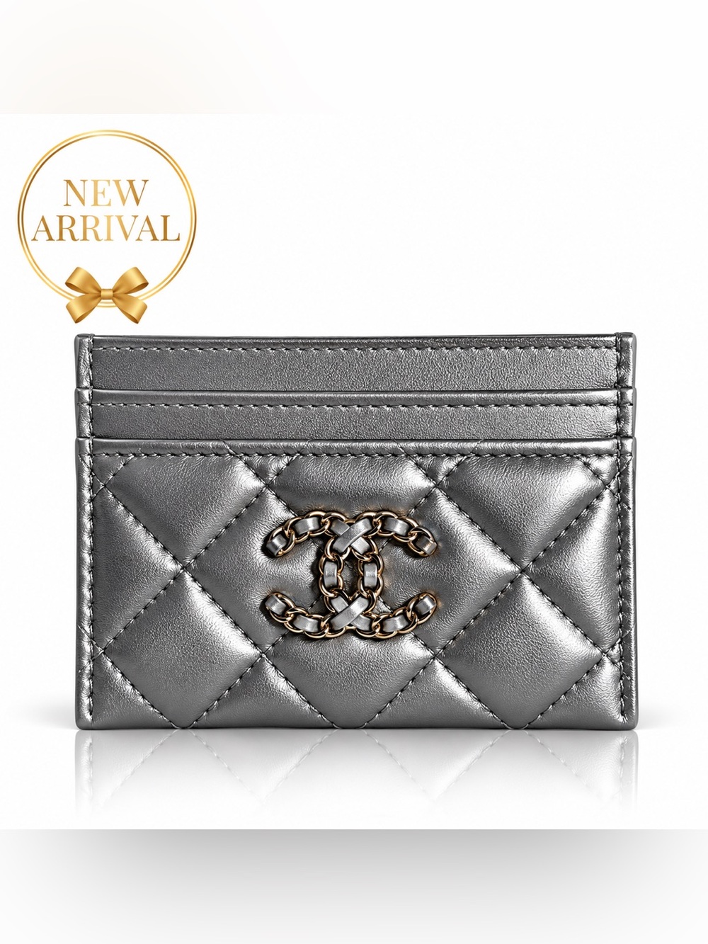 🩶 Women’s Quilted Chain-Logo Card Holder – Metallic Silver 🩶